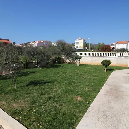 Jadranka Apartment *