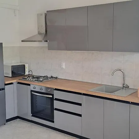 Jadranka Apartment Grebastica