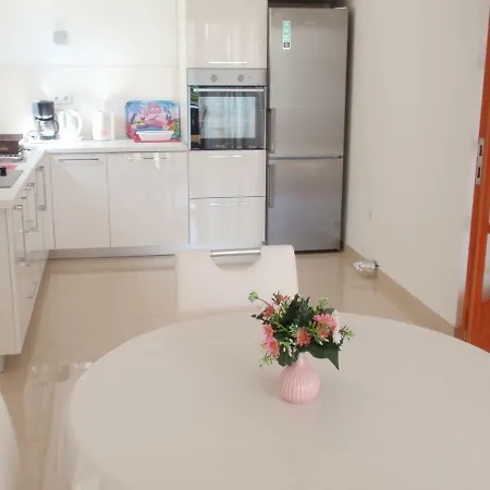 Jadranka Apartment *