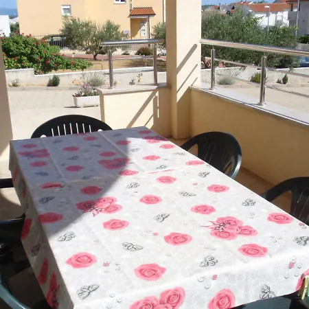 Jadranka Apartment *