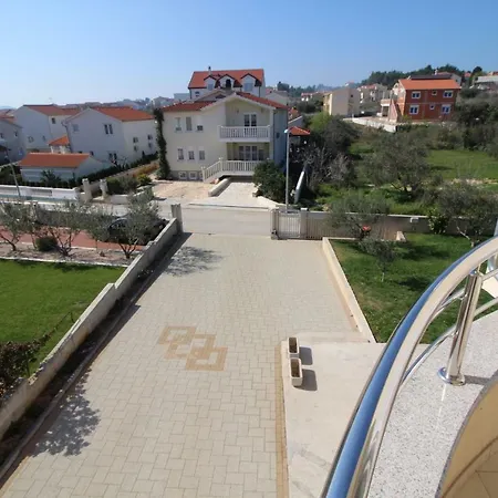Jadranka Apartment *