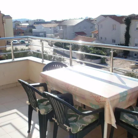 Jadranka Apartment *